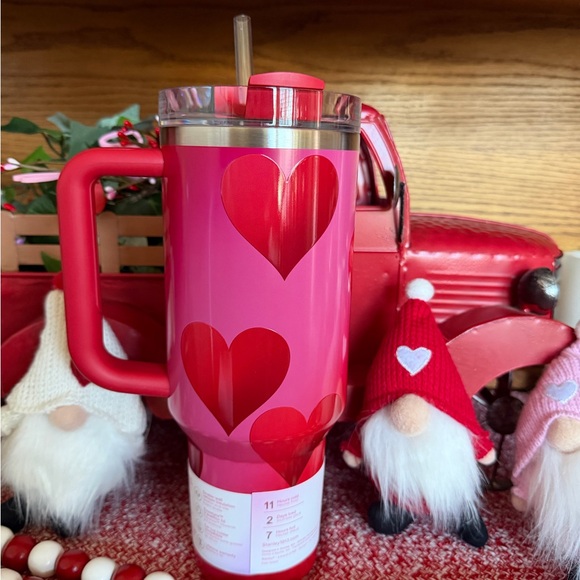 Stanley Valentine Pink and Red Heart 40 oz Quencher Tumbler - Picture 2 of 4
